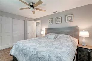 242 176th Ave E, Redington Shores, FL 33708 - Photo 14