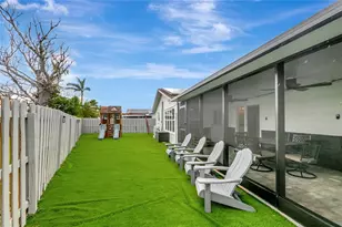 242 176th Ave E, Redington Shores, FL 33708 - Photo 20