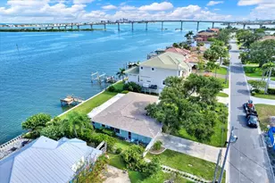 218 Driftwood Ln, Largo, FL 33770 - Photo 12