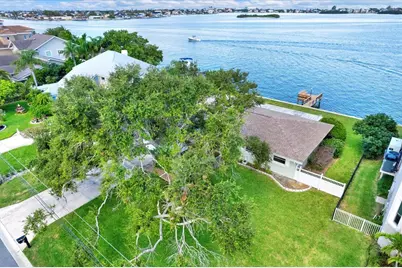 218 Driftwood Lane, Largo, FL 33770 - Photo 10