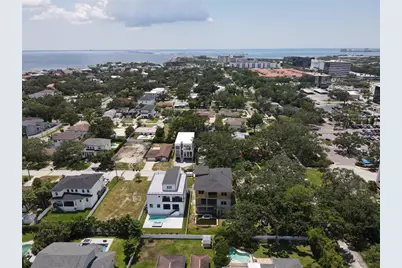 205 S Occident Street, Tampa, FL 33609 - Photo 2