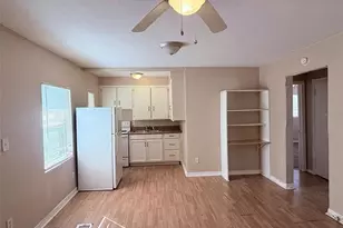 986 22nd Ave S, Saint Petersburg, FL 33705 - Photo 2