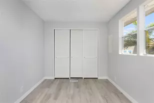 460 Mt Oak Ave NE, Saint Petersburg, FL 33702 - Photo 10