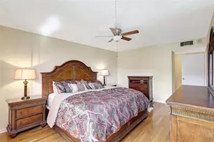 660 Island Way, Clearwater Beach, FL 33767 - Photo 22