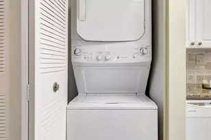 660 Island Way, Clearwater Beach, FL 33767 - Photo 16