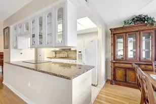 660 Island Way, Clearwater Beach, FL 33767 - Photo 14