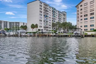 660 Island Way, Clearwater Beach, FL 33767 - Photo 46