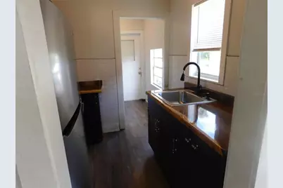 1009 17th Street S, Saint Petersburg, FL 33712 - Photo 2