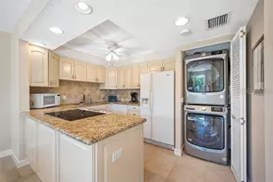 1351 Gulf Blvd, Clearwater Beach, FL 33767 - Photo 12