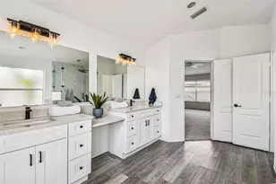 27109 Coral Springs Dr, Wesley Chapel, FL 33544 - Photo 74