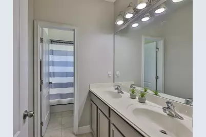 7912 Hampton Lake Drive, Tampa, FL 33647 - Photo 28