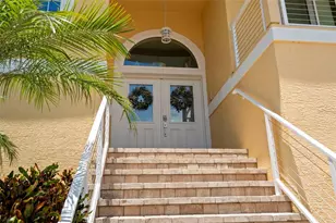 6170 Seaside Dr, New Port Richey, FL 34652 - Photo 6