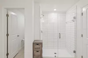 8775 Little Bluestem Dr, Land O Lakes, FL 34637 - Photo 14