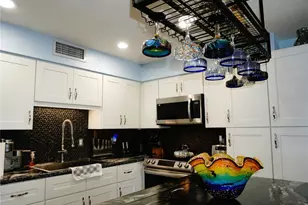 4352 Tahitian Gardens Cir, Holiday, FL 34691 - Photo 4