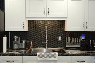 4352 Tahitian Gardens Cir, Holiday, FL 34691 - Photo 12