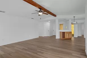 9910 Island Harbor Dr, Port Richey, FL 34668 - Photo 14