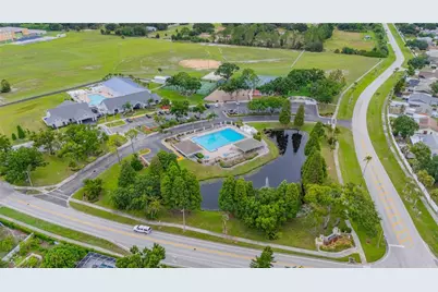 11320 Villas On The Green Drive, Riverview, FL 33579 - Photo 14