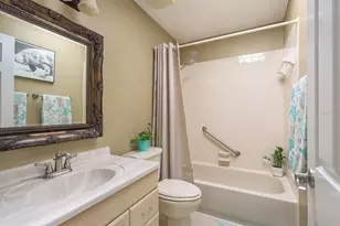 1023 Lake Avoca Pl, Tarpon Springs, FL 34689 - Photo 24