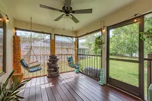 1023 Lake Avoca Pl, Tarpon Springs, FL 34689 - Photo 28