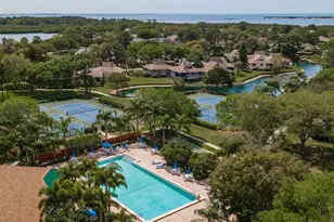 1023 Lake Avoca Pl, Tarpon Springs, FL 34689 - Photo 2