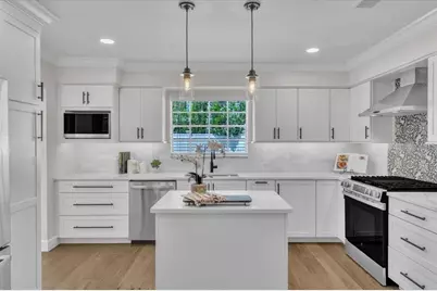 4512 S Ferncroft Circle, Tampa, FL 33629 - Photo 8