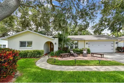 12801 Kimberly Oaks Circle, Largo, FL 33774 - Photo 1