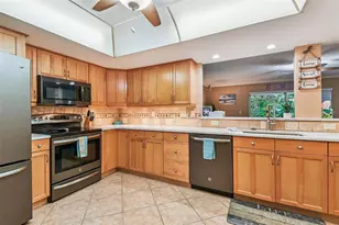 12801 Kimberly Oaks Cir, Largo, FL 33774 - Photo 14