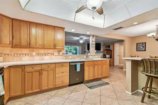 12801 Kimberly Oaks Cir, Largo, FL 33774 - Photo 16