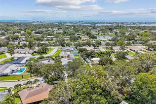 12801 Kimberly Oaks Cir, Largo, FL 33774 - Photo 52