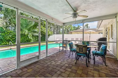 12801 Kimberly Oaks Circle, Largo, FL 33774 - Photo 44