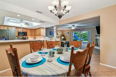 12801 Kimberly Oaks Circle, Largo, FL 33774 - Photo 10