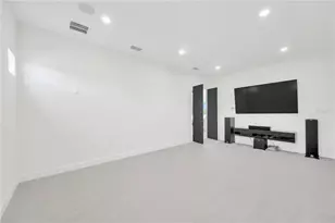 832 Manns Harbor Dr, Apollo Beach, FL 33572 - Photo 54