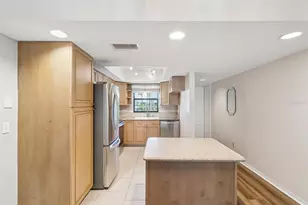 12900 Vonn Rd, Largo, FL 33774 - Photo 4