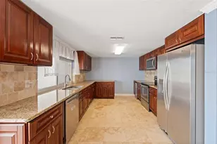 4025 Sail Dr, New Port Richey, FL 34652 - Photo 4