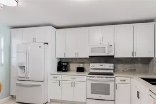 13500 Gulf Blvd, Madeira Beach, FL 33708 - Photo 14