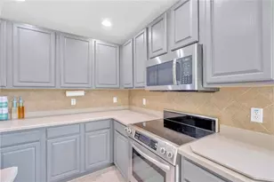 10821 Johanna Ave, Riverview, FL 33578 - Photo 12