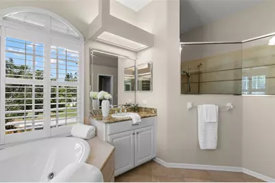 636 Bayshore Drive, Tarpon Springs, FL 34689 - Photo 14