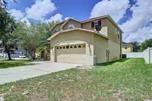 10617 Bamboo Rod Cir, Riverview, FL 33569 - Photo 2