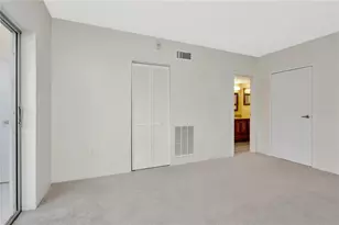 7321 Central Ave, Saint Petersburg, FL 33710 - Photo 18
