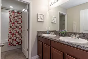 10235 Carloway Hills Dr, Wimauma, FL 33598 - Photo 16