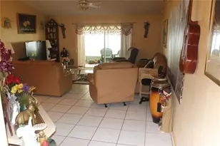 1213 Sweet Gum Dr, Brandon, FL 33511 - Photo 12