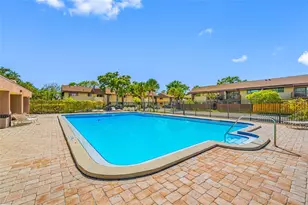 780 S Village Dr N, Saint Petersburg, FL 33716 - Photo 44