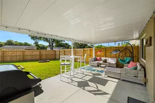 6545 S West Shore Circle, Tampa, FL 33616 - Photo 32