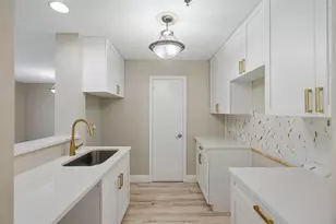 11901 4th Street N, Saint Petersburg, FL 33716 - Photo 16