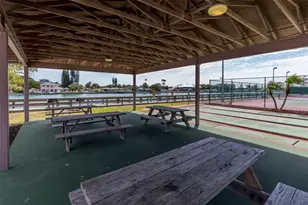 7650 Bayshore Dr, Treasure Island, FL 33706 - Photo 30