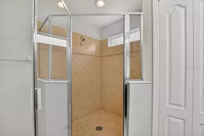 8632 Miramar Terrace Circle, Temple Terrace, FL 33637 - Photo 24