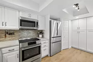 218 Skiff Point, Clearwater Beach, FL 33767 - Photo 16