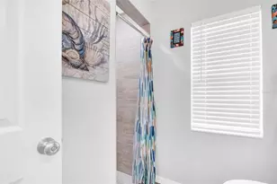 1430 29th St S, Saint Petersburg, FL 33712 - Photo 34