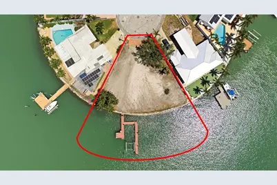 7998 1st Avenue S, Saint Petersburg, FL 33707 - Photo 1