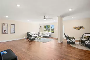 736 Island Way, Clearwater Beach, FL 33767 - Photo 54